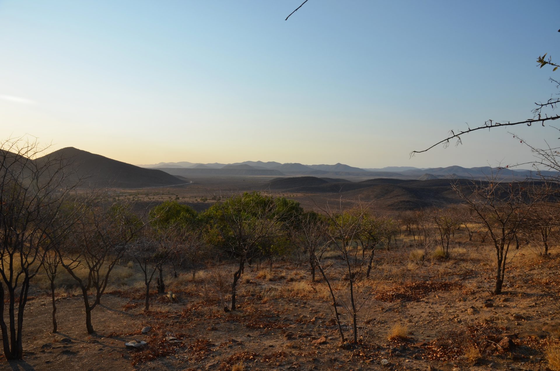 Vista sobre a paisagem da Região de Kunene perto de Opuwo, Namíbia