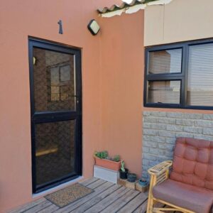 2FiftySix on Second Luderitz: outdoor deck seating