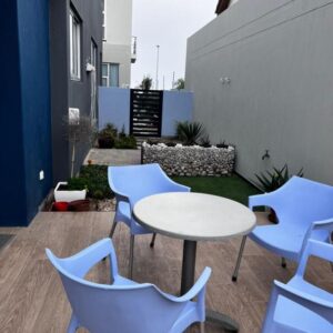 5078 Swakopmund: patio with table and chairs