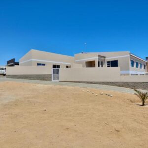Atlantic Breeze Self Catering Units, Swakopmund: house exterior near the dunes