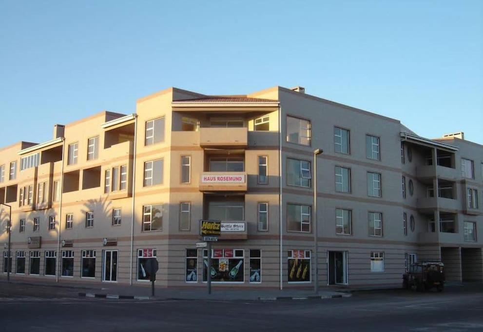 Haus Rosemund, Swakopmund: apartment building on the corner