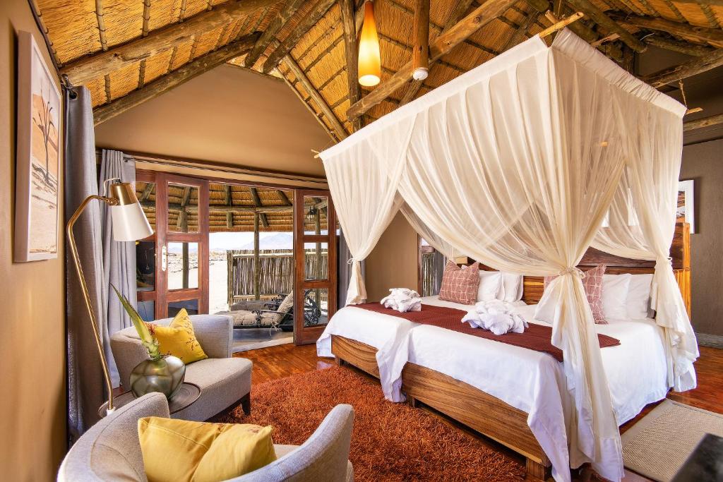 Hoodia Desert Lodge, accommodation near Sossusvlei and Sesriem, Namibia