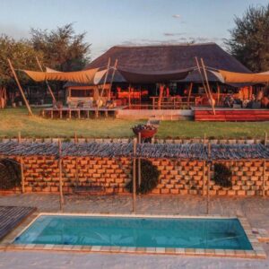 Kazondwe Camp and Lodge: swimming pool and lodge building
