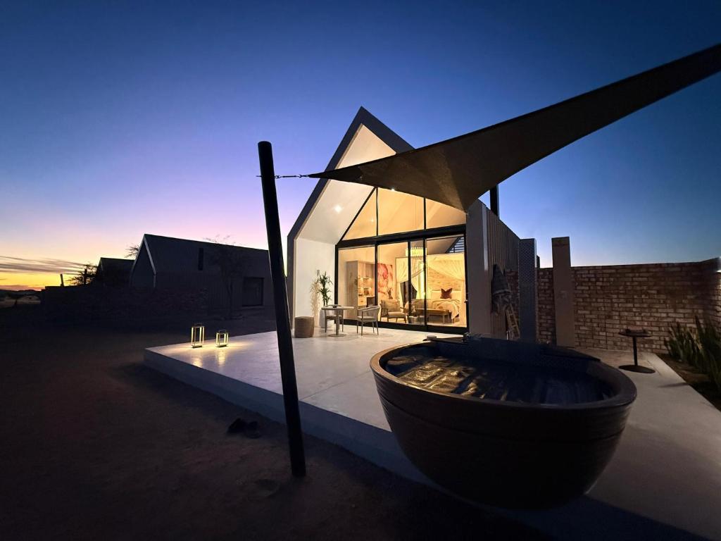 Little Sossus Lodge, accommodation near Sossusvlei and Sesriem, Namibia