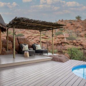 Mowani Mountain Camp Damaraland: deck and swimming pool