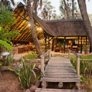 Omarunga Epupa-Falls Camp: walkway through the camp