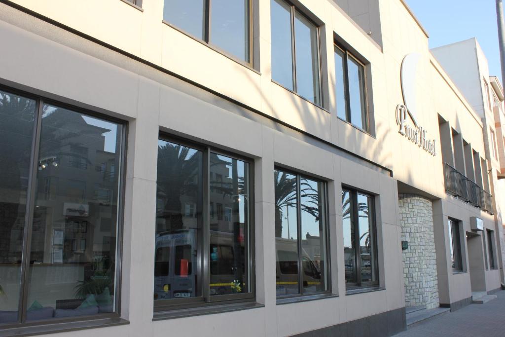 Prost Hotel Swakopmund Namibia: hotel building on the street frontage