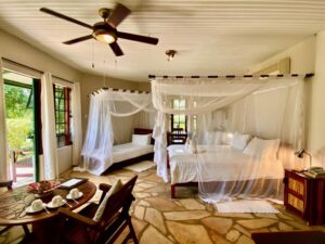 Tambuti Lodge, жильё на реке Каванго, Намибия
