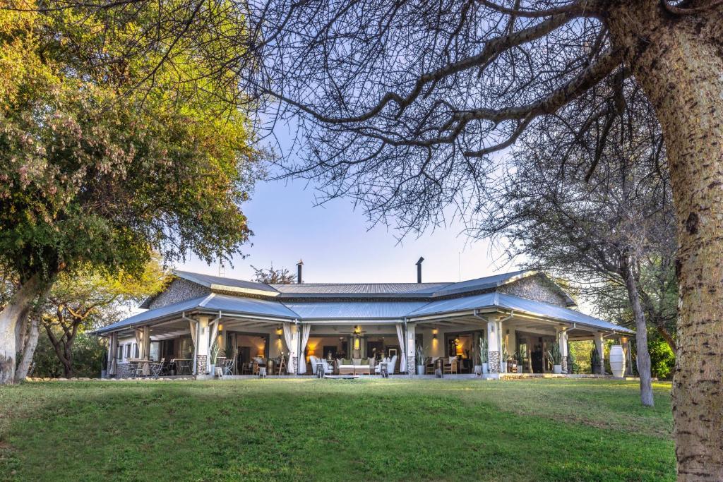 The Mushara Outpost, accommodation near Etosha National Park, Namibia
