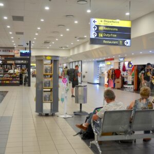 Vestíbulo de salidas del aeropuerto Hosea Kutako de Windhoek