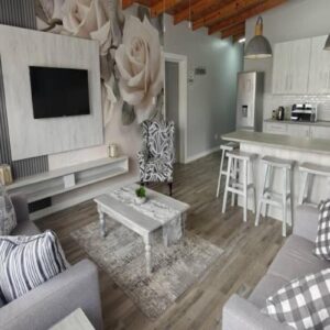 Lagoon Luxury Suites Self Catering